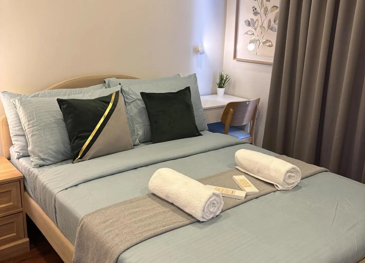 Minimalist Studio Suite Near Ayala Mall Davao Aparthotel